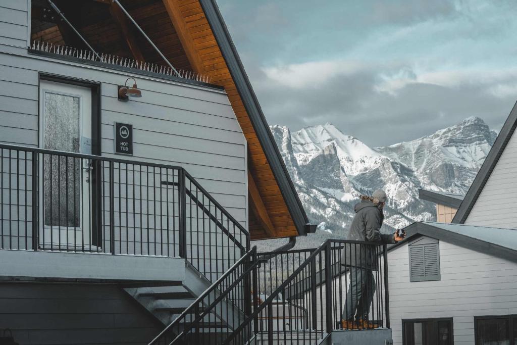 Nespecifikovaný výhled na hory nebo výhled na hory při pohledu z hotelu