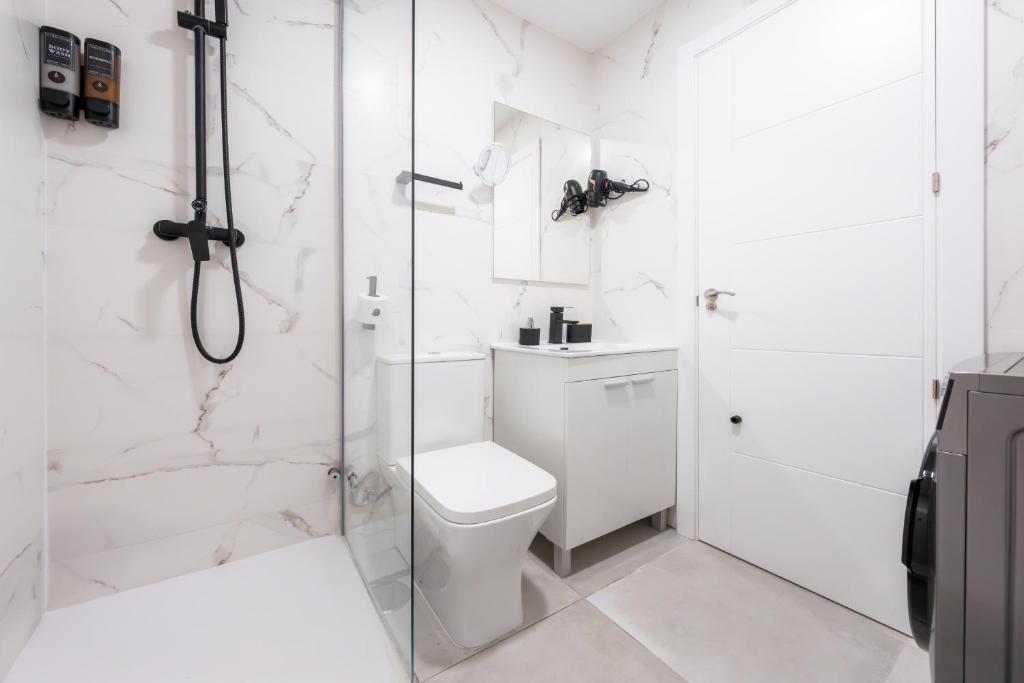 Lemon Apartment & Hotels Bernabeu - Resim 19