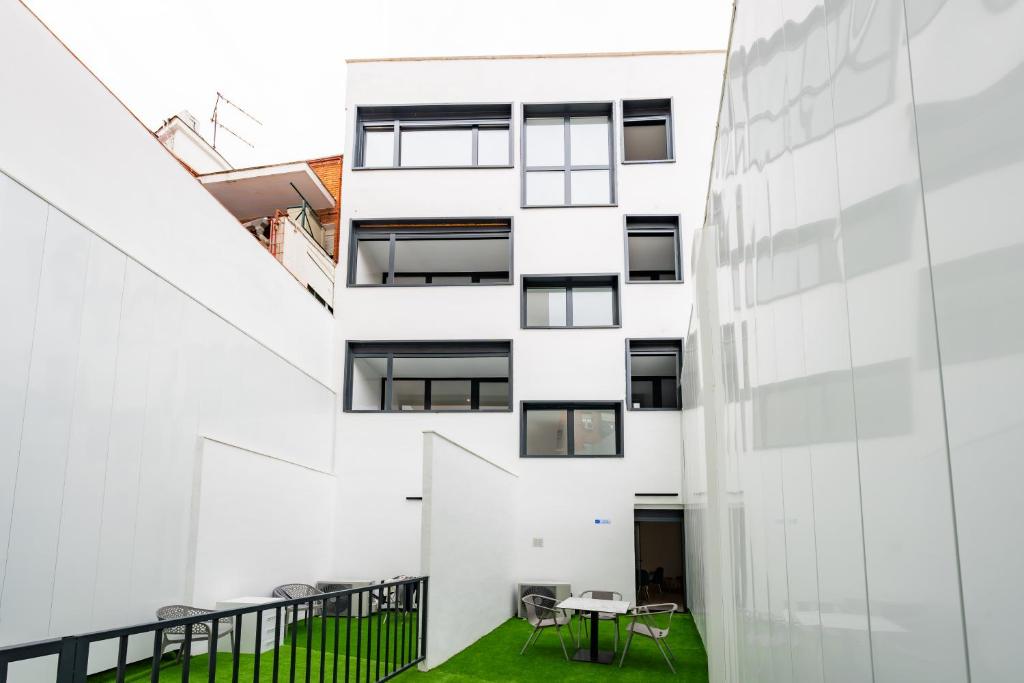 Lemon Apartment & Hotels Bernabeu - Resim 22