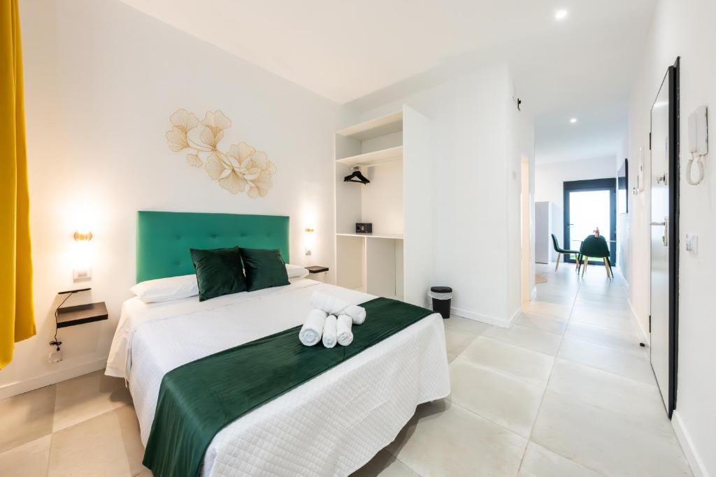 Lemon Apartment & Hotels Bernabeu - Resim 15