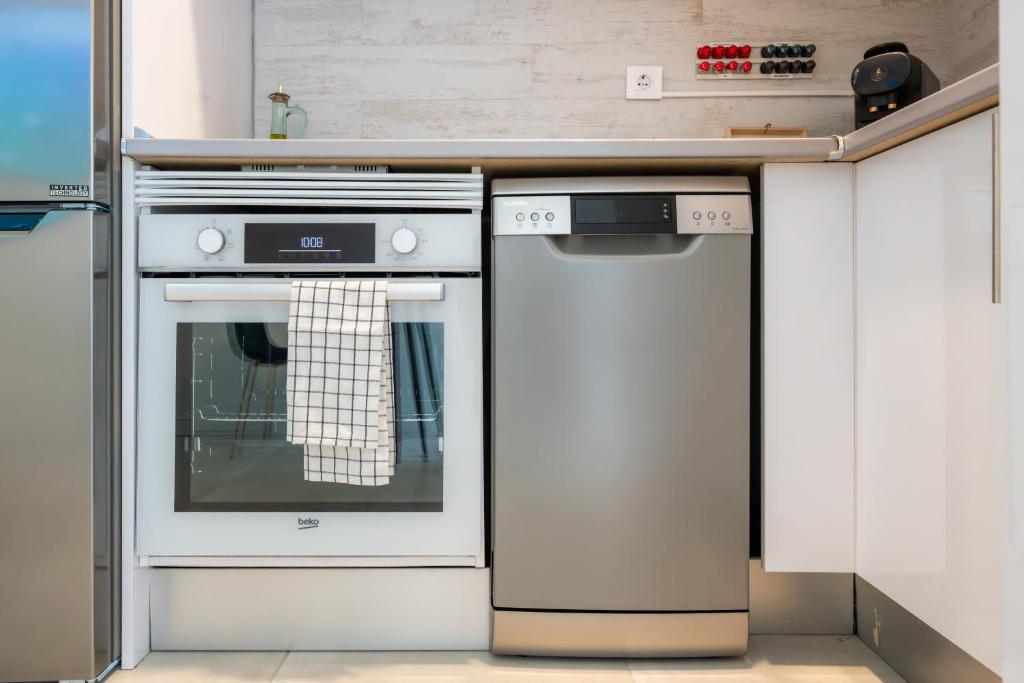 Lemon Apartment & Hotels Bernabeu - Resim 31