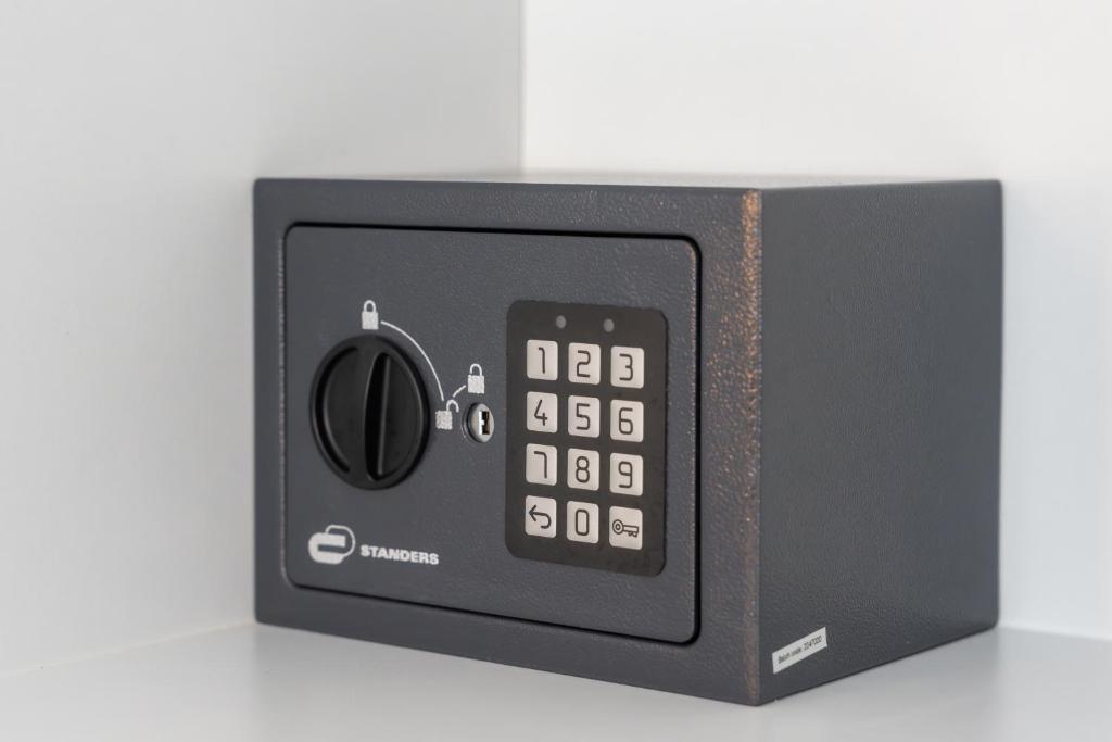 Lemon Apartment & Hotels Bernabeu - Resim 18