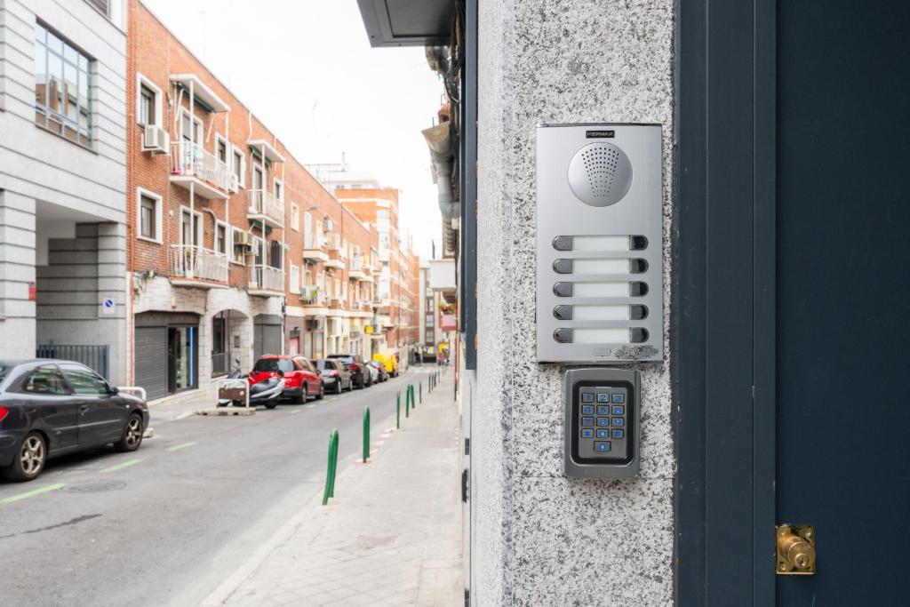 
Deluxe One-Bedroom Apartment with Garden View
