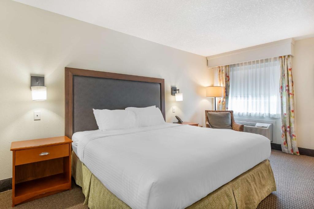 Best Western Plus University Park Inn & Suites, Ames