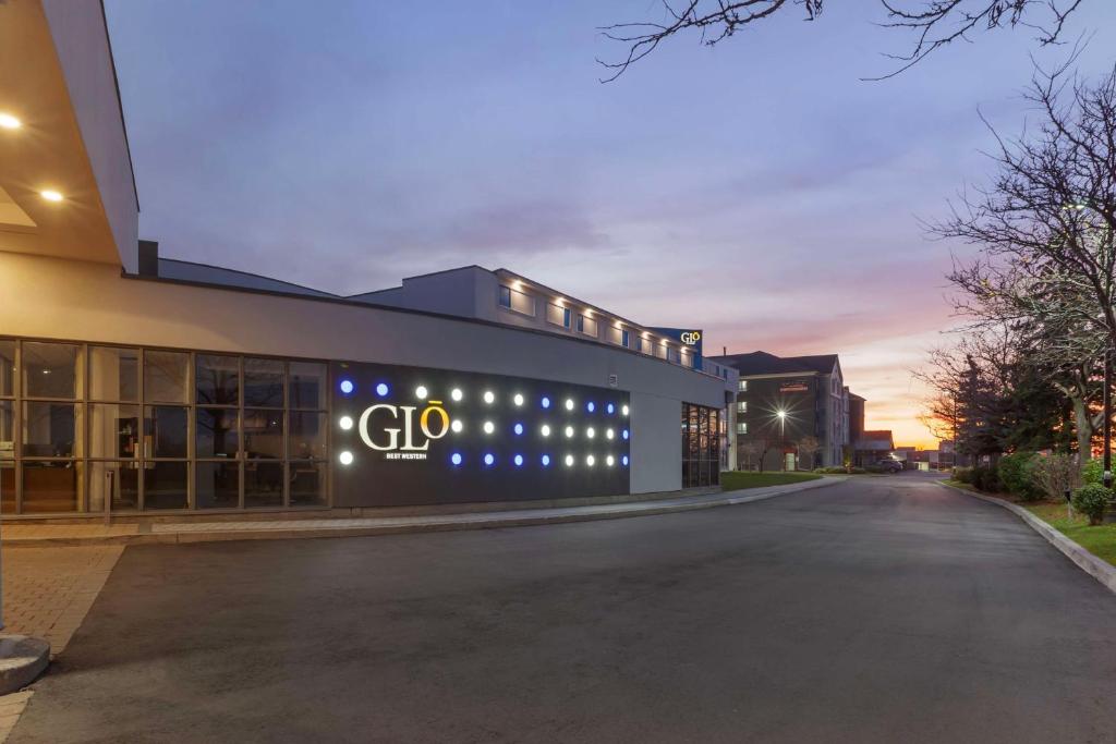 GLo Best Western Mississauga Corporate Centre - Resim 1