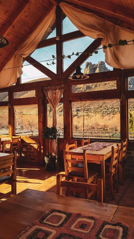 Fotografie z fotogalerie ubytování El Hostal del Rio v destinaci Aluminé