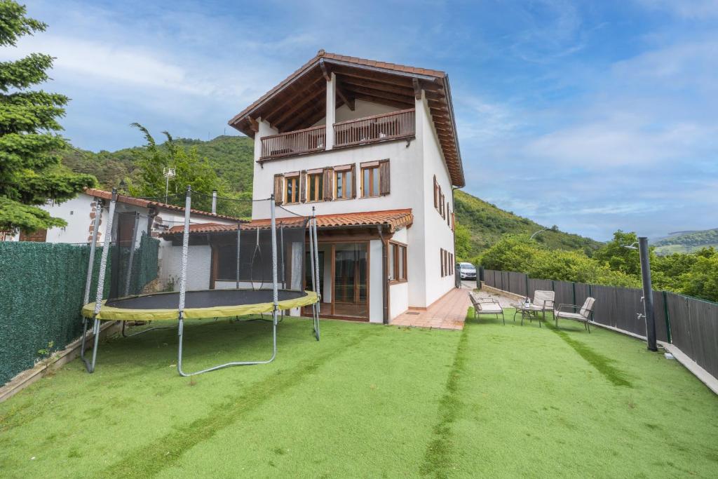 Сад в Basalore Urtasun