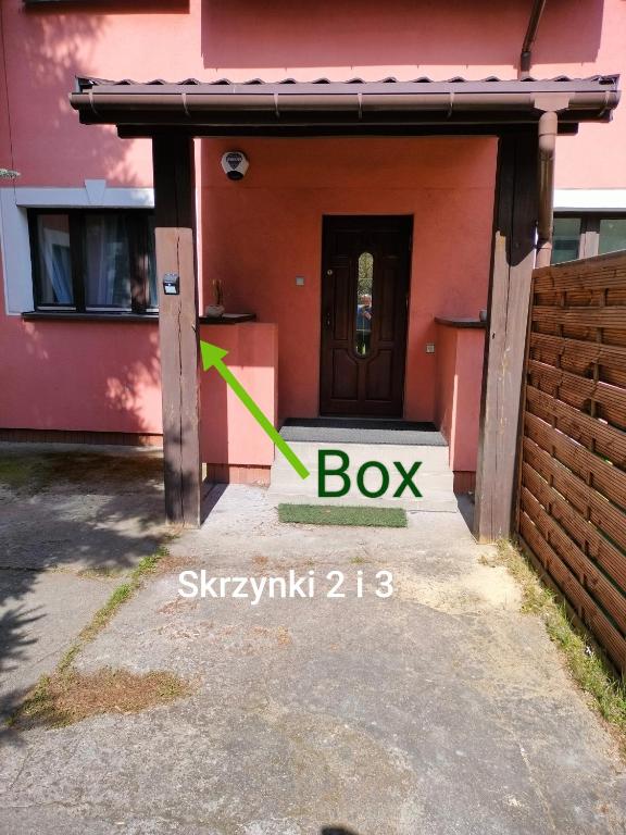 Fotografie z fotogalerie ubytování Urocze studia w Łomiankach, 1- z sauną i tarasem, 2- z kominkiem, 3- ekonomiczne, 7km metro Młociny Warszawa v destinaci Łomianki