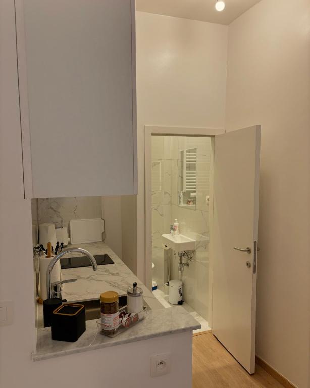 Koupelna v ubytování Benny's Rooms Brussels City Centre