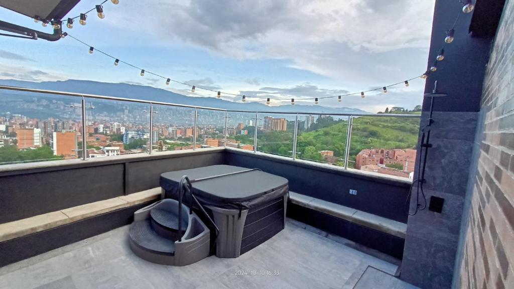 Nespecifikovaný výhled na hory nebo výhled na hory při pohledu z hotelu