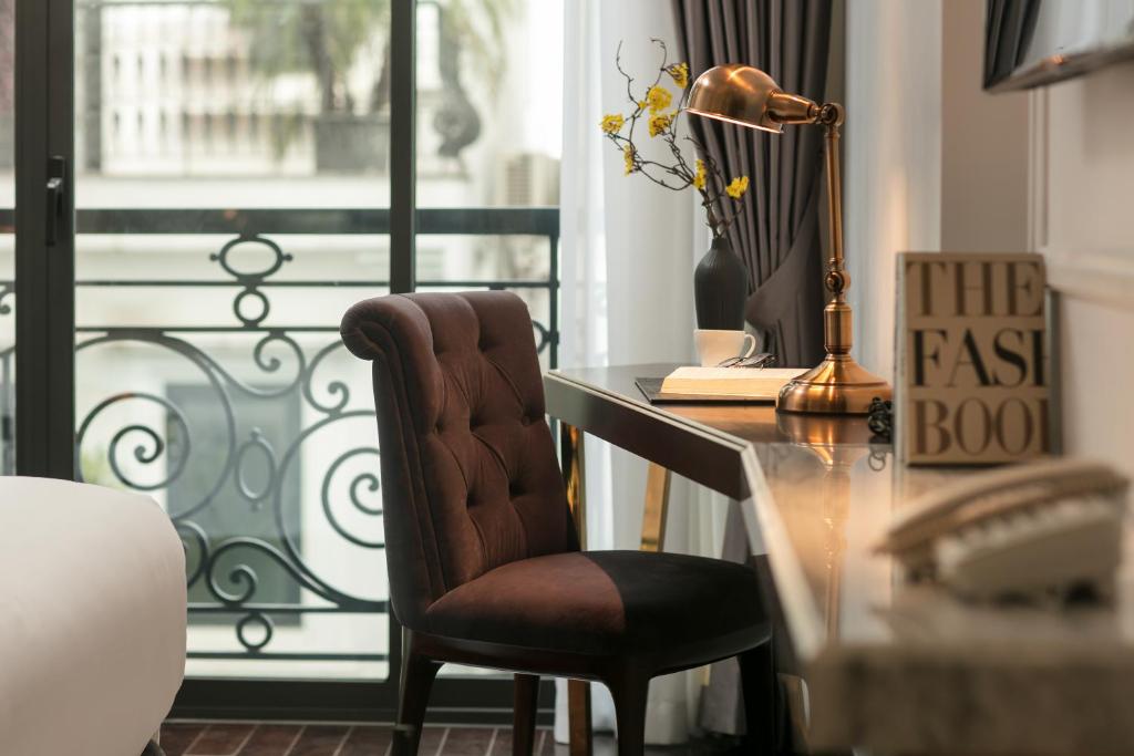 Grand Executive Twin City View