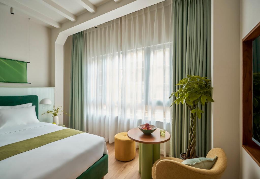 The Urban Resort by CIRCADIAN 6