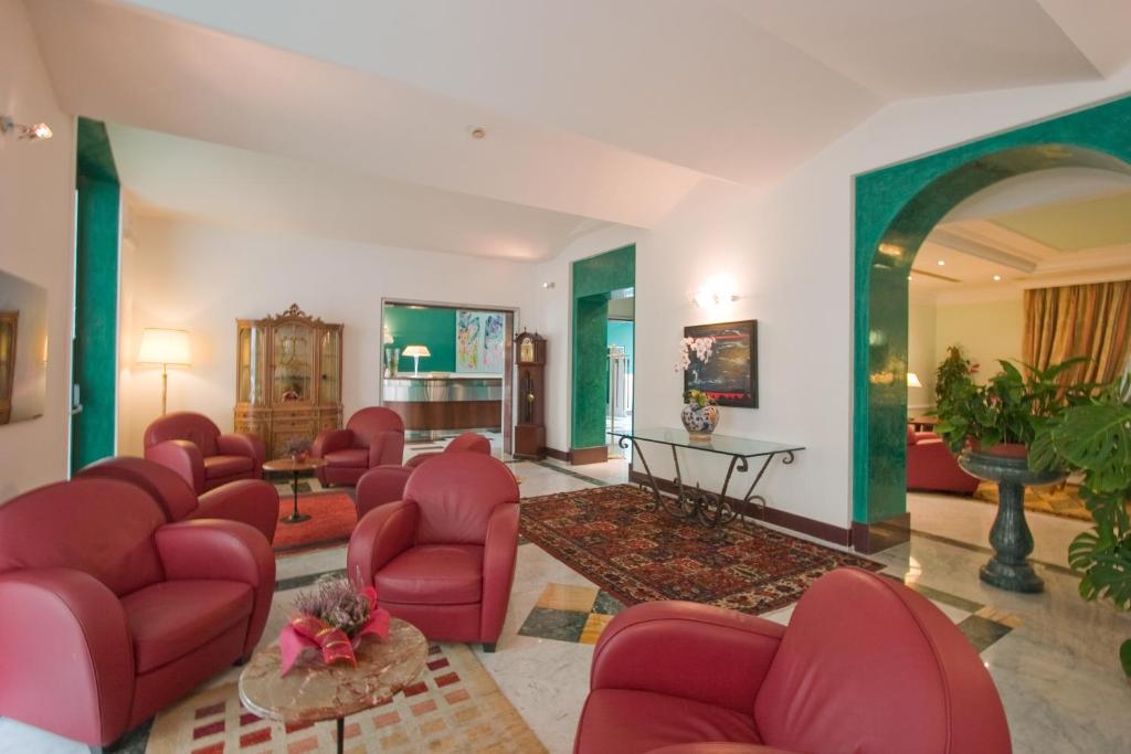 Ateneo Garden Palace - Resim 18