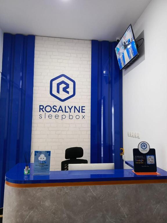 Certifikát, hodnocení, plakát nebo jiný dokument vystavený v ubytování Rosalyne Sleepbox Tugu Kranggan