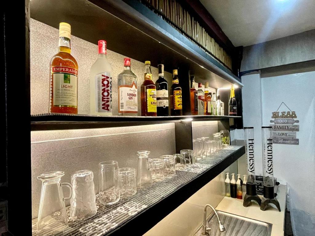 Lounge nebo bar v ubytování Trail Inn