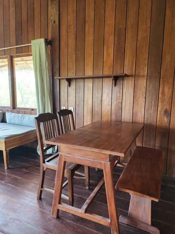 Basa-basi Lodge - 19