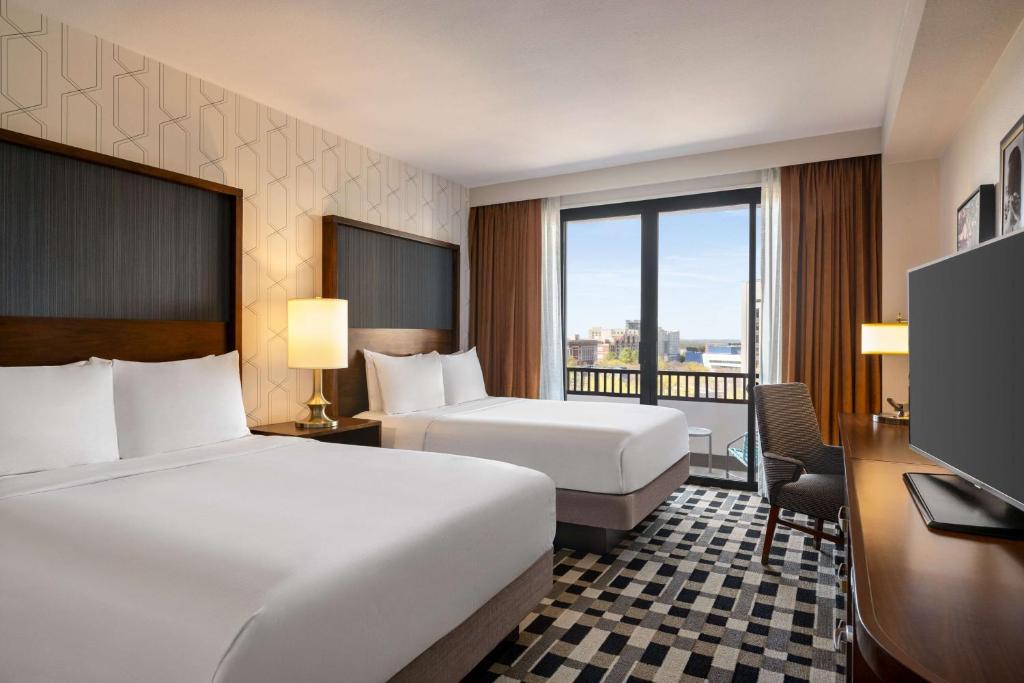The American Hotel Atlanta Downtown, Tapestry Collection by Hilton - 