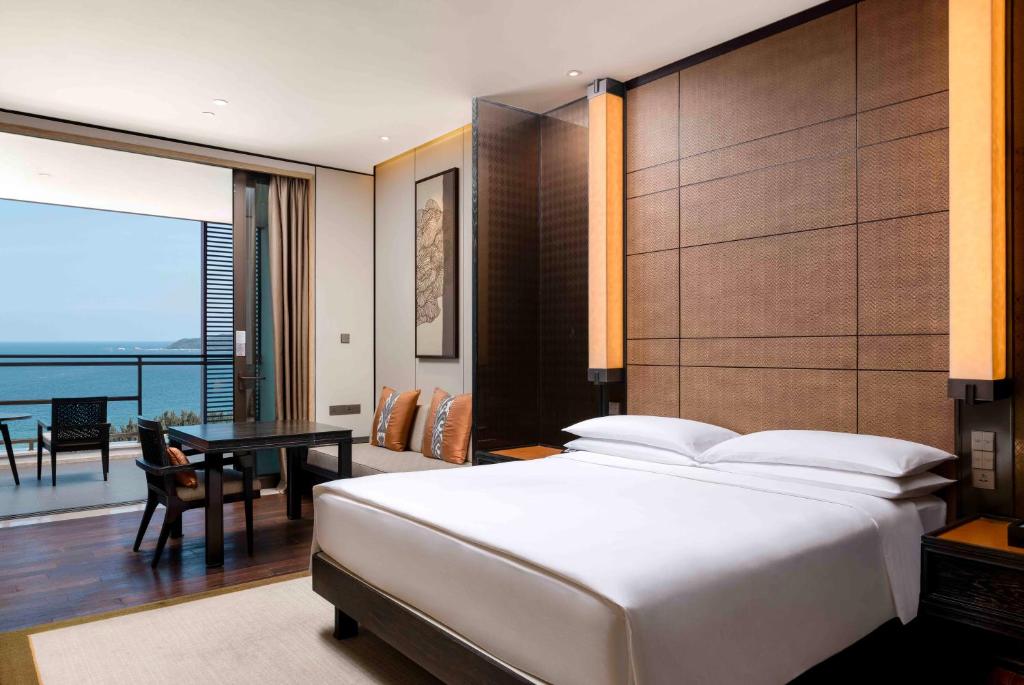 Grand Hyatt Sanya Haitang Bay Resort and Spa - King Room - Oceanfront