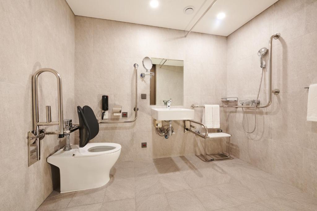 Koupelna v ubytování Stanford Hotel Myeongdong