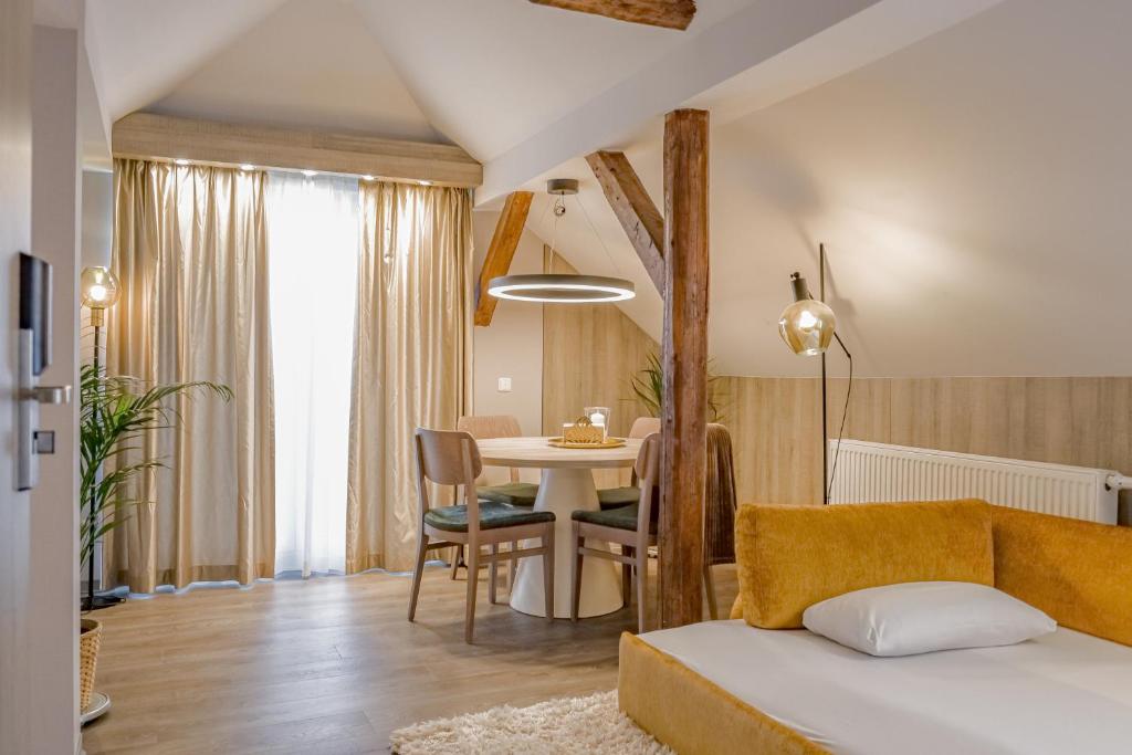 Postel nebo postele na pokoji v ubytování Liebig-Hotel