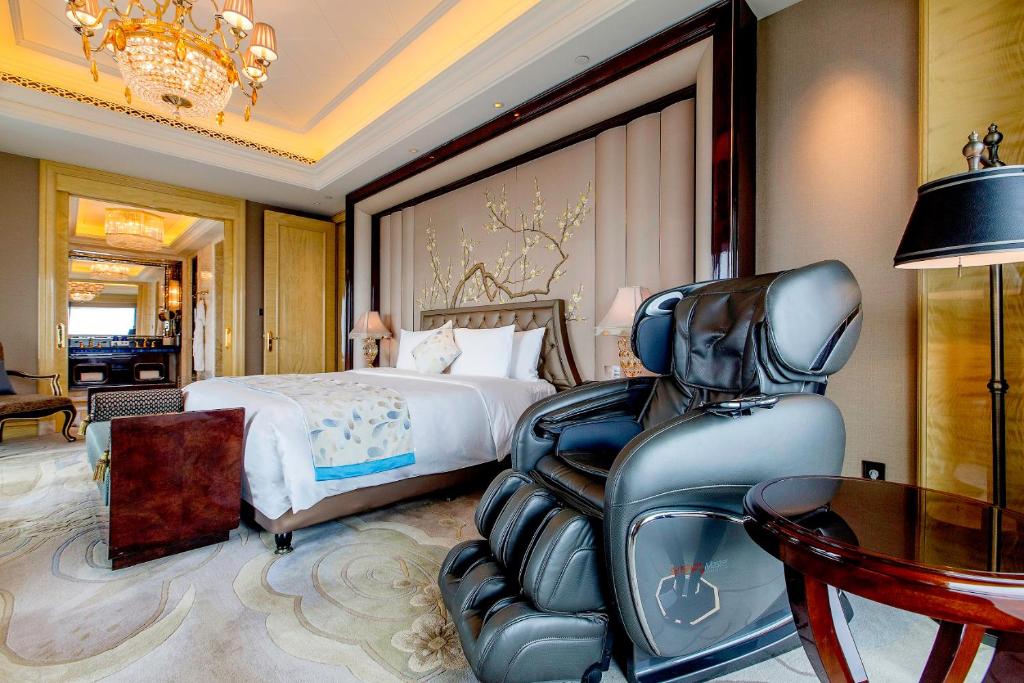 Wanda Reign Wuhan - Suite Deluxe Con Vista Lago