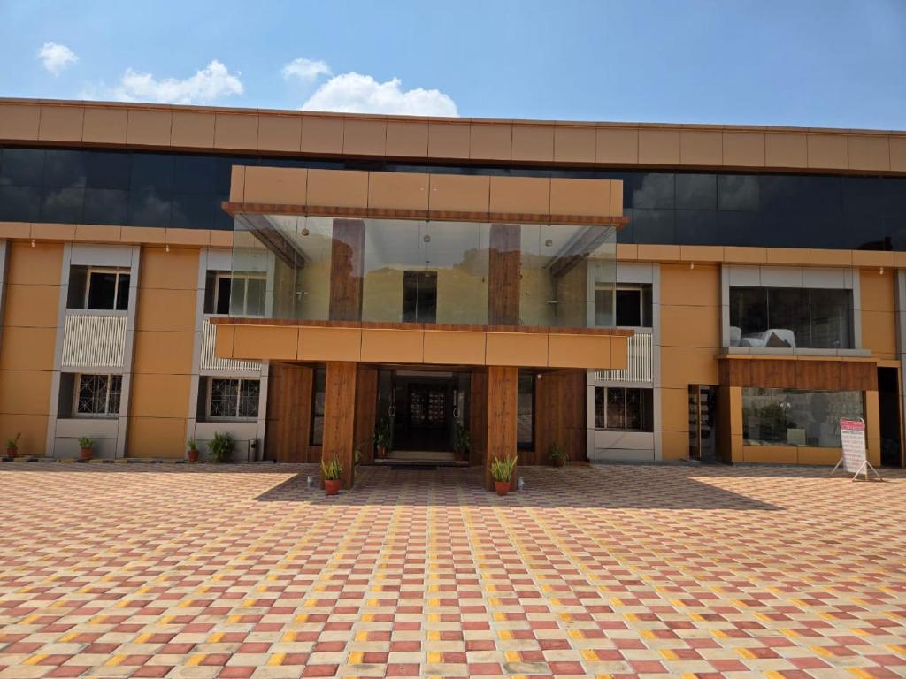 Hotel Badami Court unit of shreejit Resorts Pvt Ltd photo