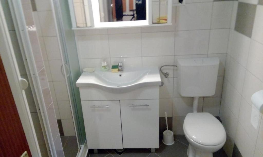 Kúpeľňa v ubytovaní Apartment Miki