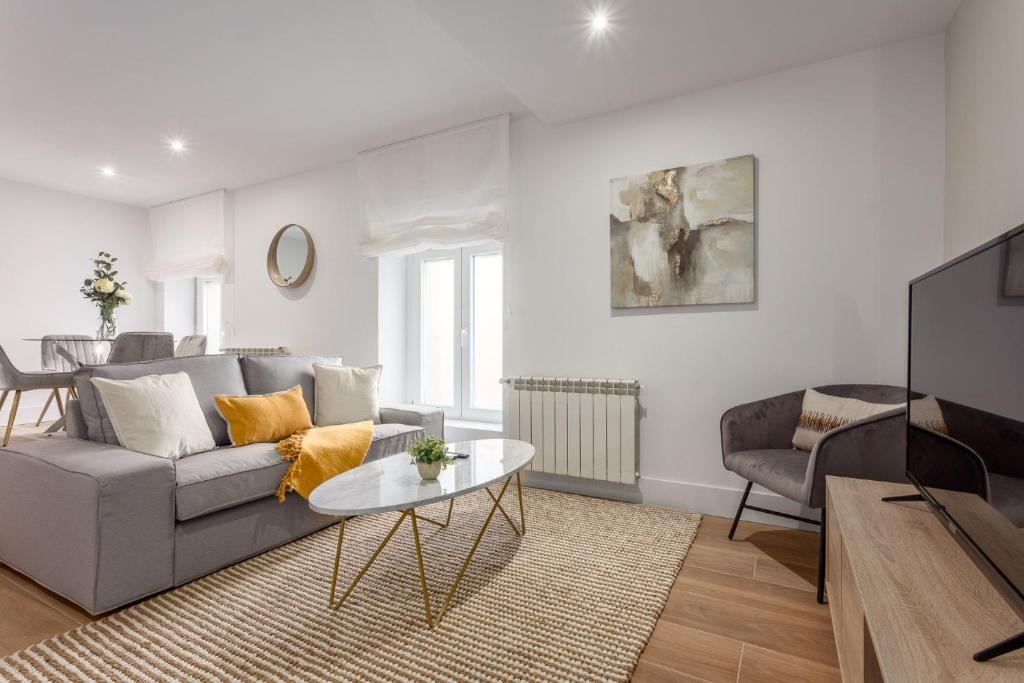 Modern 2-Bed Apartment Near Bernabéu