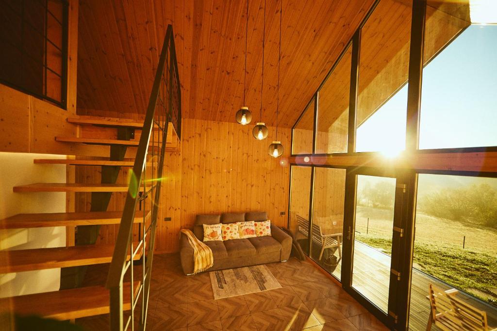 Balkón nebo terasa v ubytování Scandinave Chalet Bran