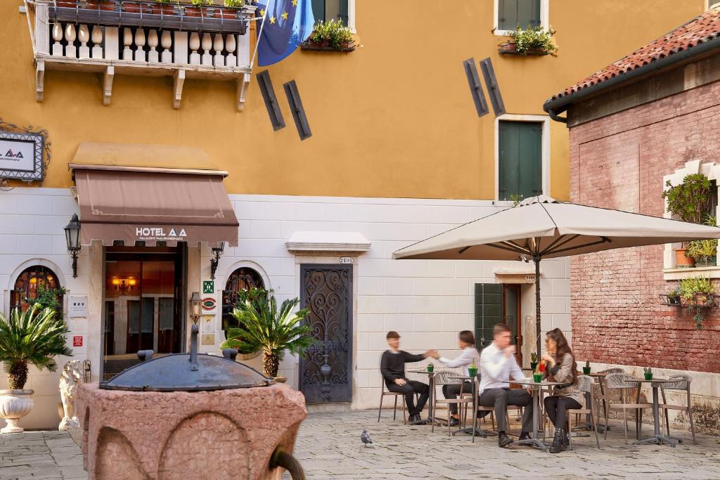Hosté ubytování UNAHOTELS Ala Venezia-Adults 16