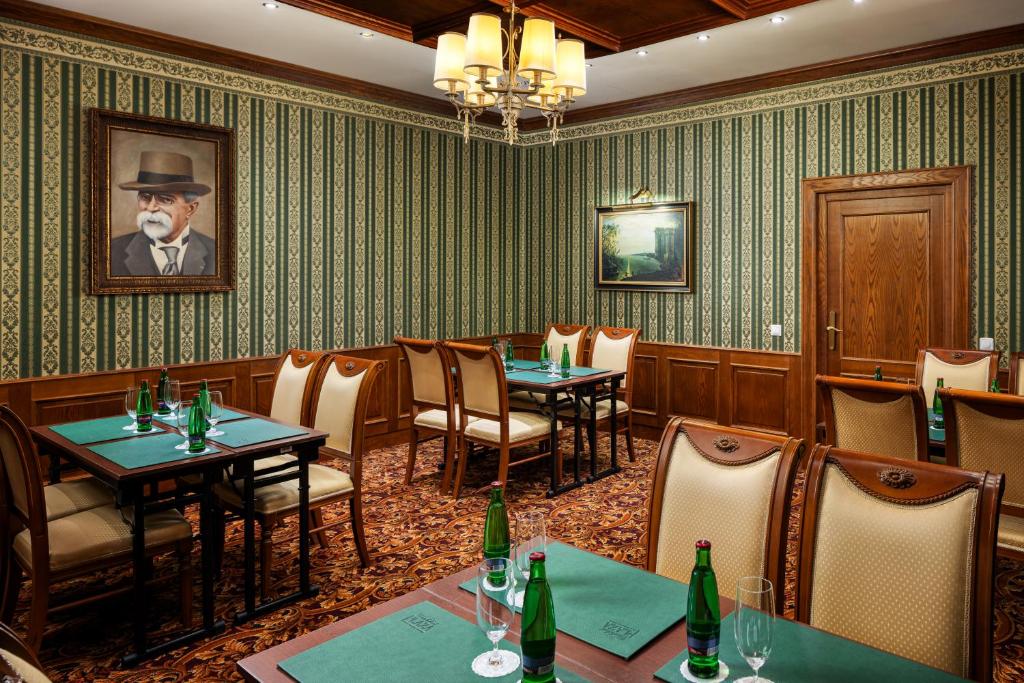 Posezení v ubytování Carlsbad Plaza Medical Spa & Wellness hotel