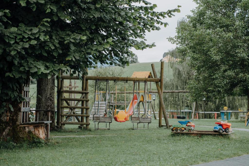 Herní místnost nebo prostor pro děti v ubytování Puttererseehof