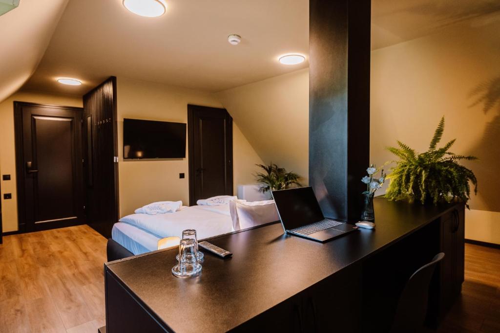 TV a/nebo společenská místnost v ubytování Motel Oasis