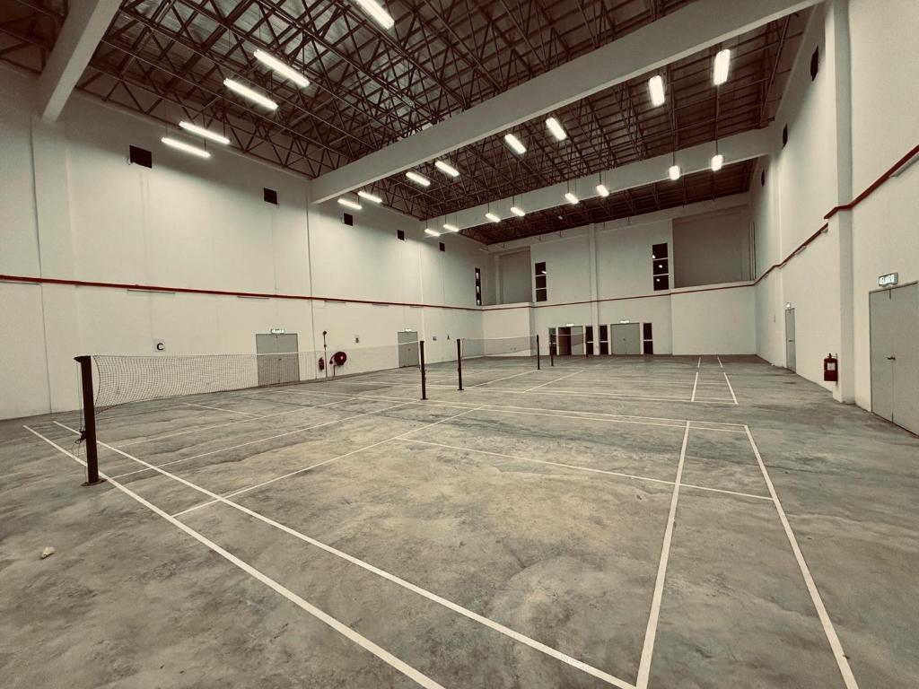 Tenis a/nebo squash v ubytování Ipoh Midtown Anderson Suite 2R2B nebo okolí