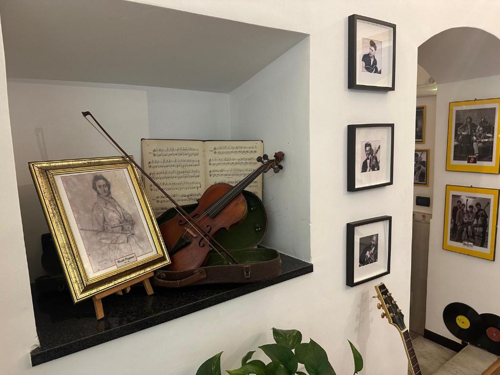 Red and Blues Music Hotel Genova - Resim 26