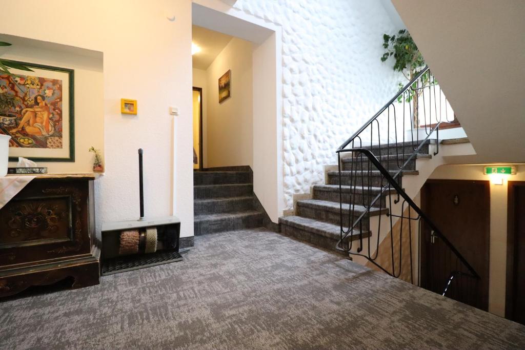 Hotel Daucher - Resim 9