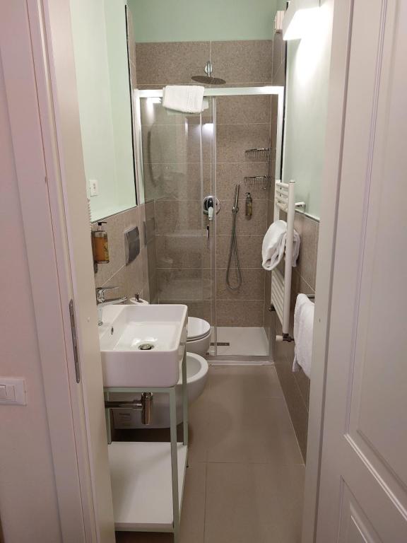 Koupelna v ubytování Hotel Fiorita