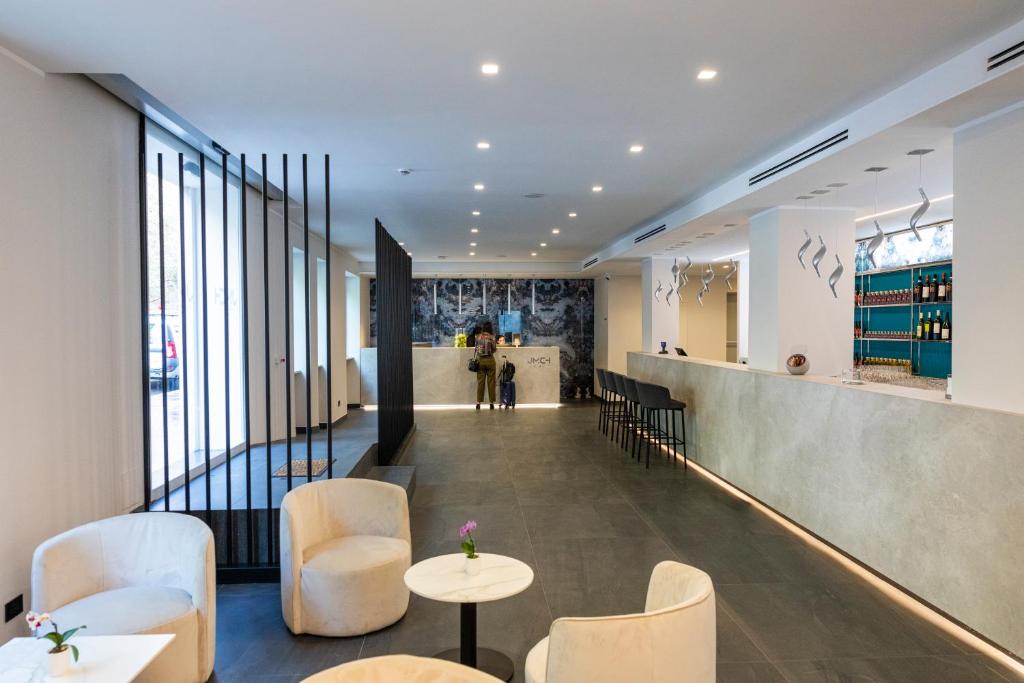 J Maluni City Hotel - Resim 29