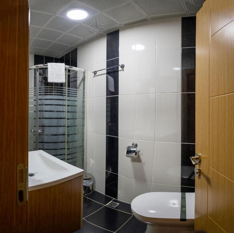 A bathroom at Hotel Devman