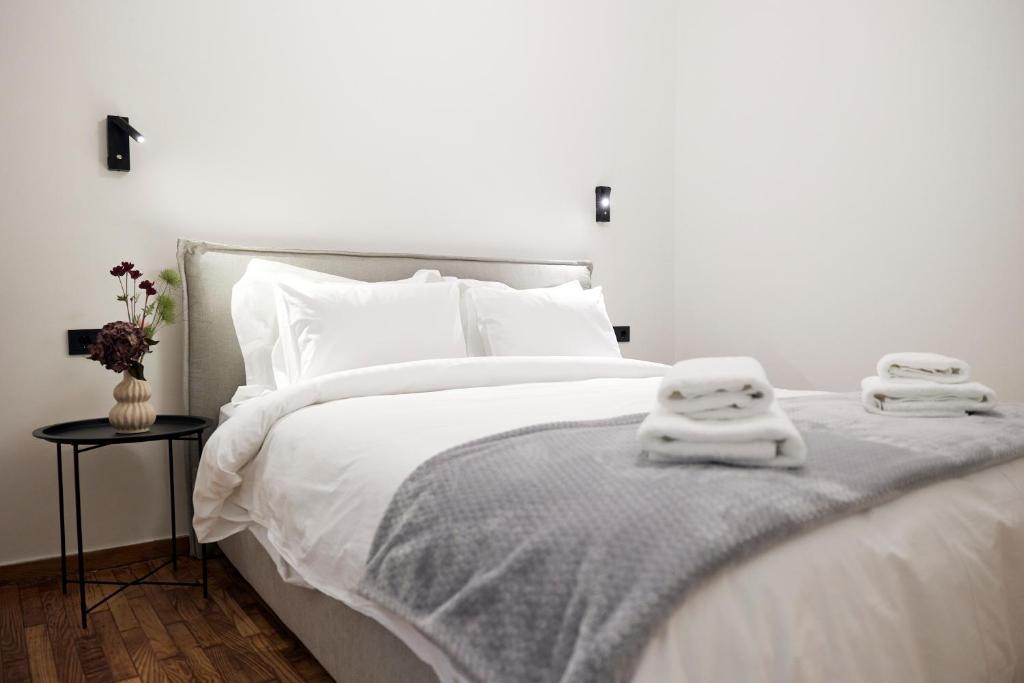 Cozy Apartment in Larisis 9-11
