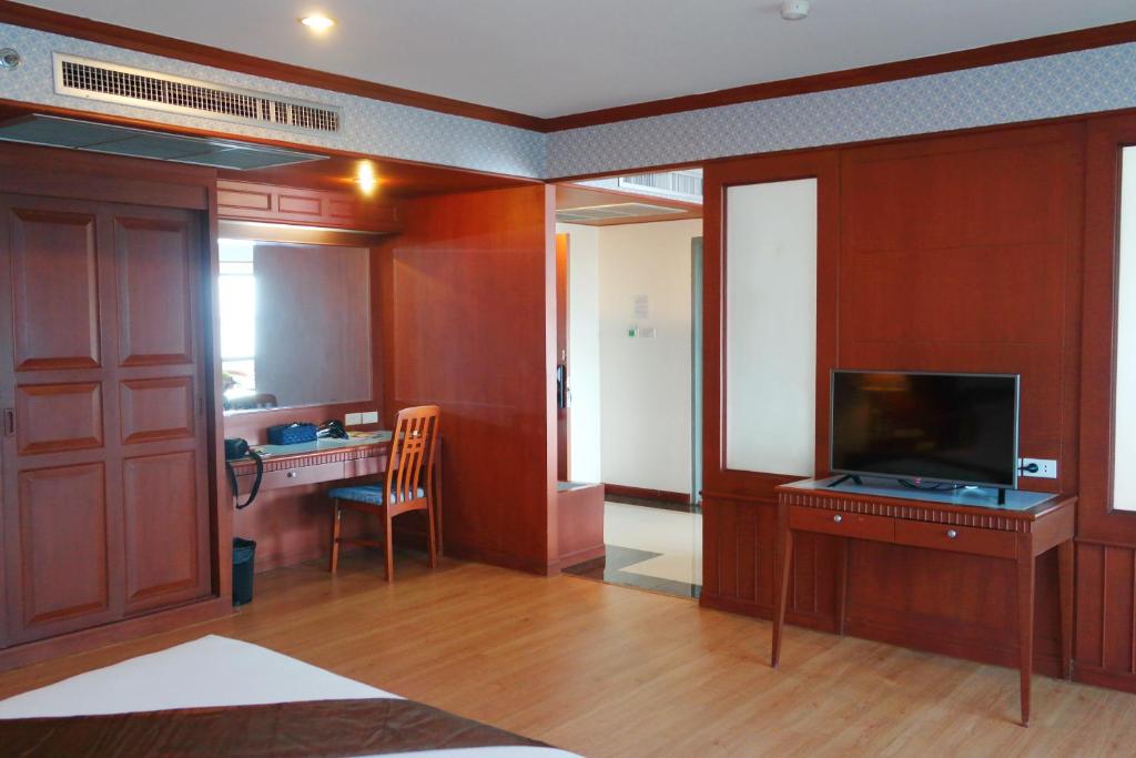 TV a/nebo společenská místnost v ubytování Grand Park Hotel