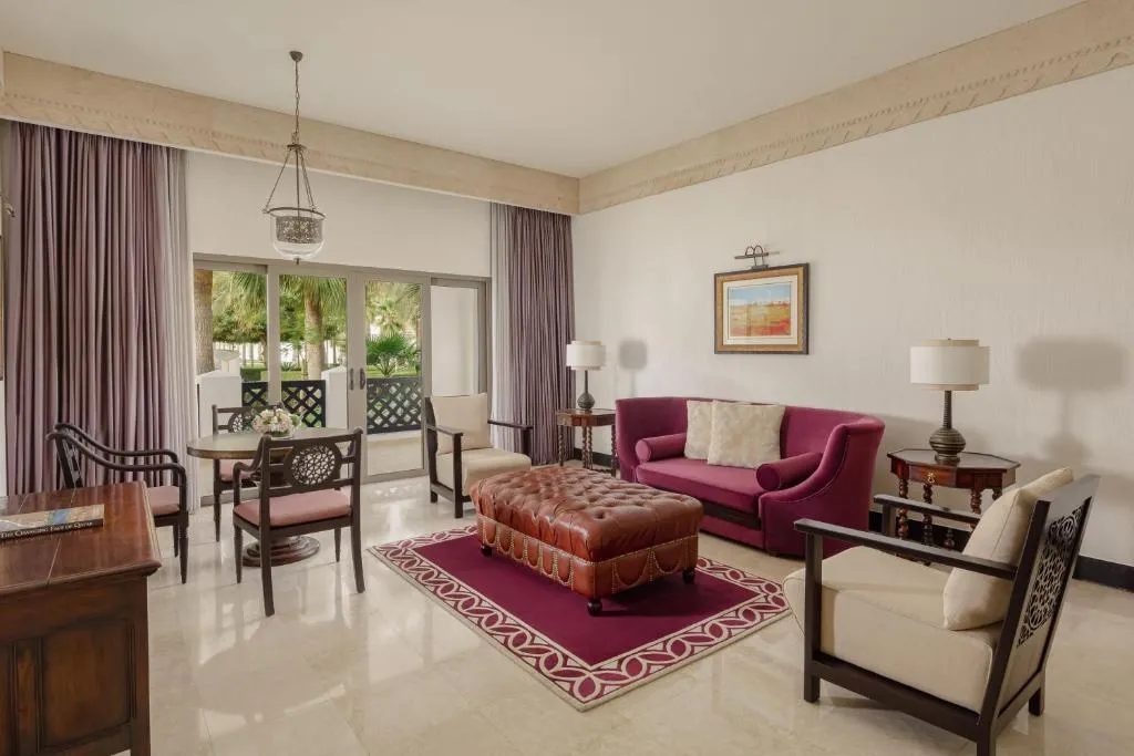 King Resort View Suite, 1 Bedroom Suite, 1 King, Balcony