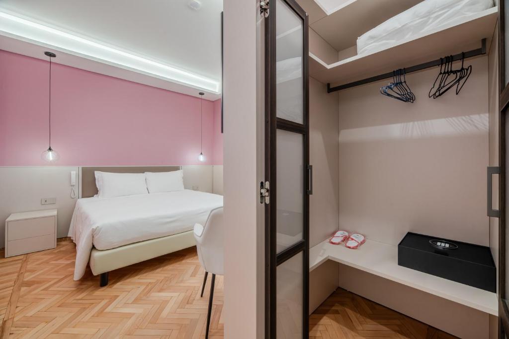 Milano Ticinese Guest House - 11