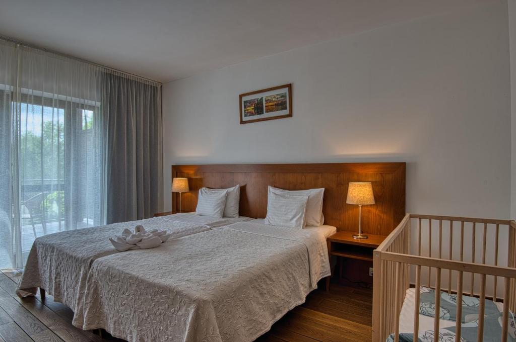 Tisza Balneum Hotel - Triple Habitación Con Baño