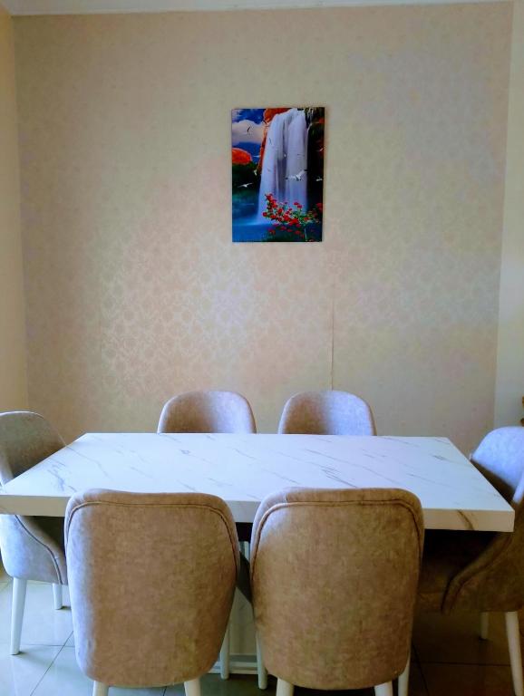 KIGALI FANTASTIc VIEW & BOUTIQUE HOTEL - Deluxe Familienzimmer