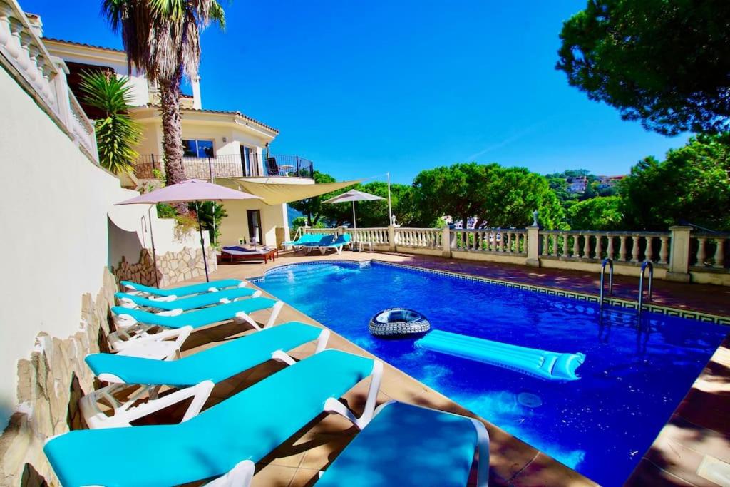 V&V LLORET - Villa Mirasola