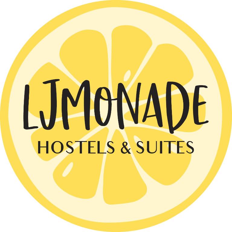Um certificado, prêmio, placa ou outro documento exibido em Ljmonade Hostel