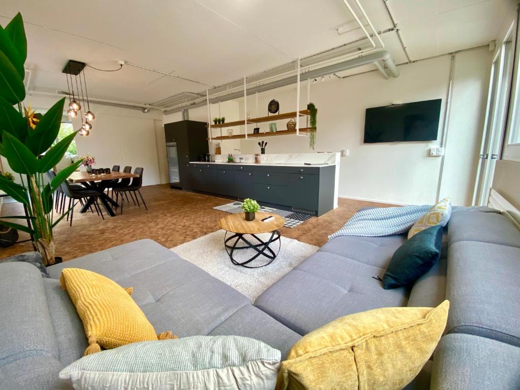 120m2 modern 3-Bedroom Loft in Zürich - Resim 22