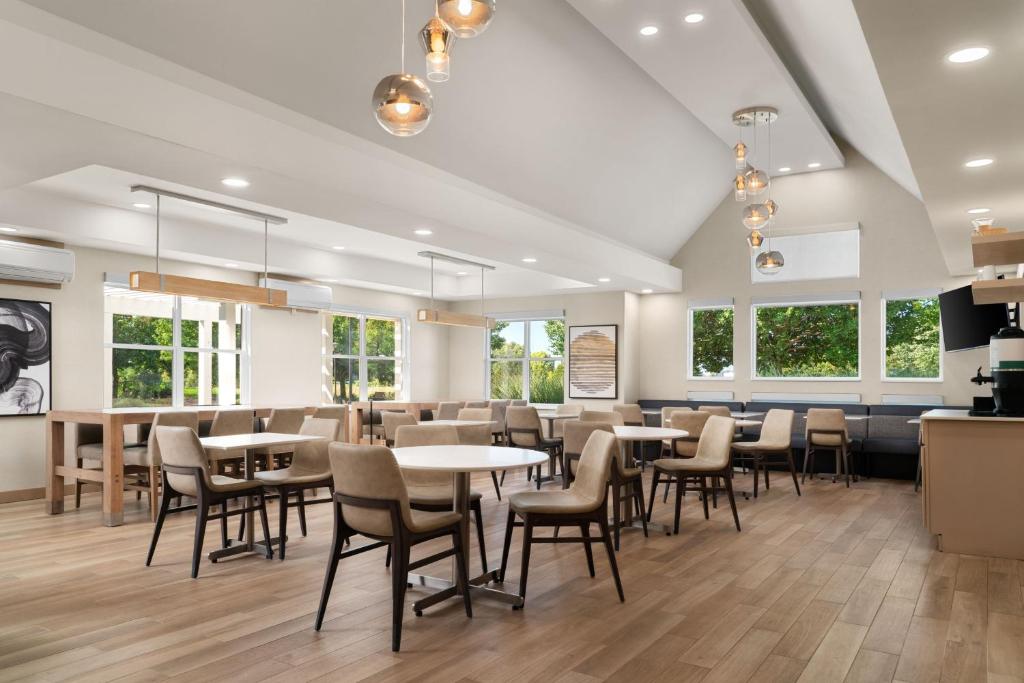 Residence Inn by Marriott Holland photo