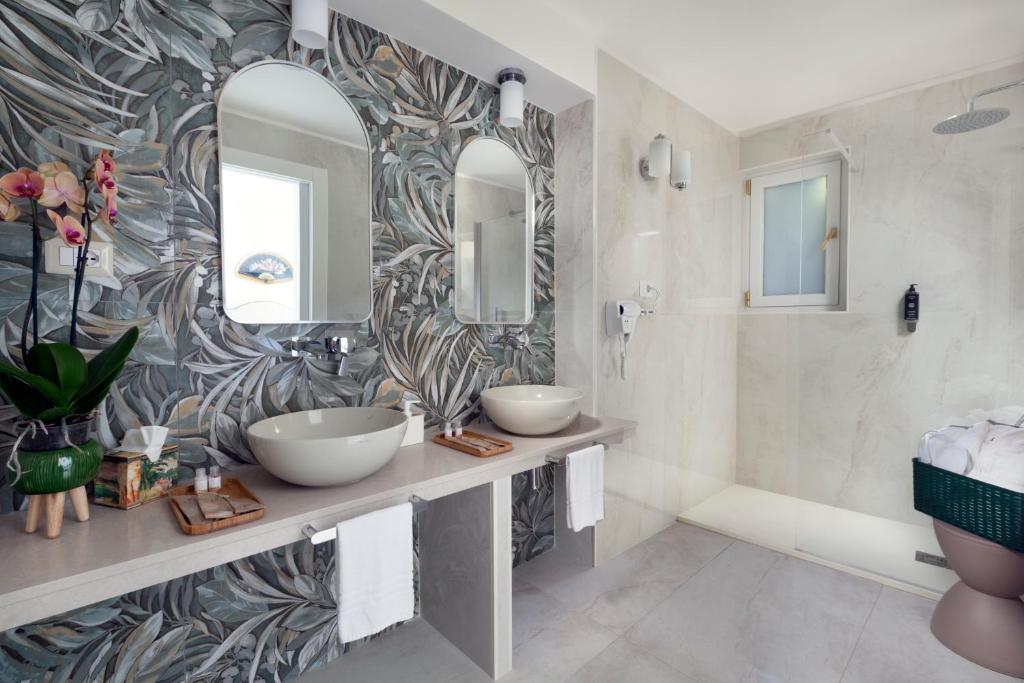 Koupelna v ubytování Grace Suites Sorrento